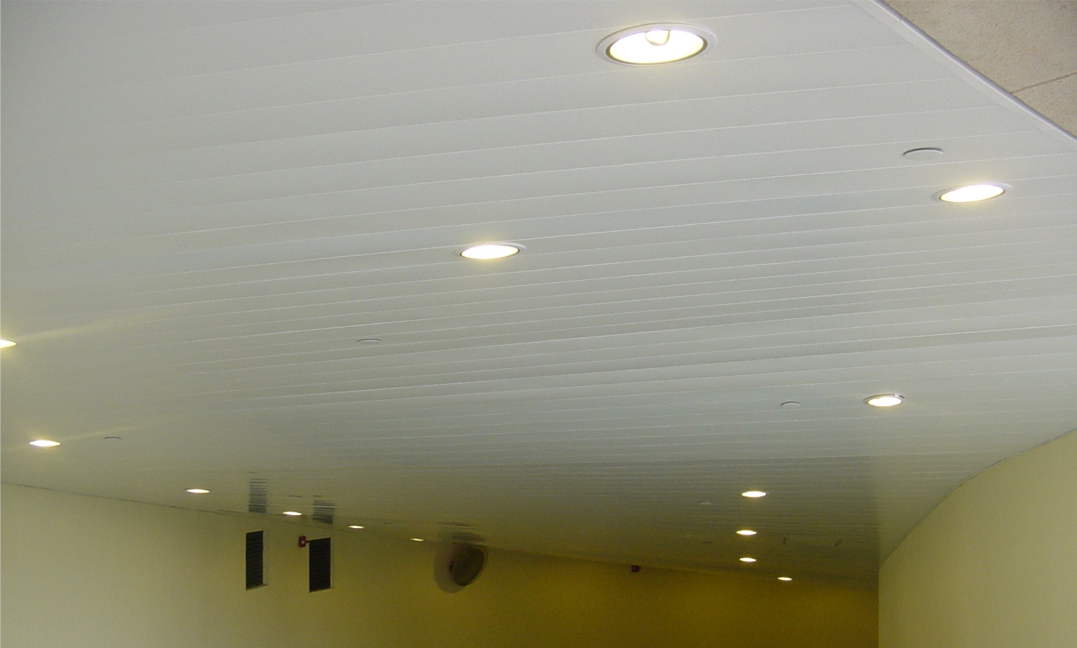 CH-type_Linear_Ceiling_Series_RGB_01